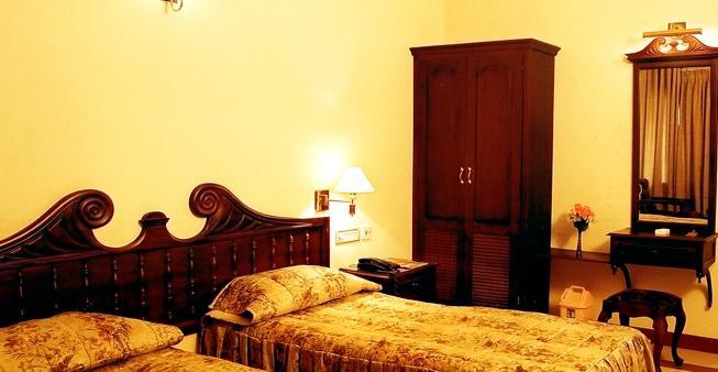 Alleppey Prince Hotel Alappuzha Exterior photo